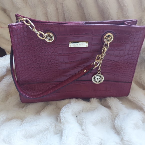 NWOT Anne Klein Red Leather Alligator Inspired Purse - Picture 2 of 6